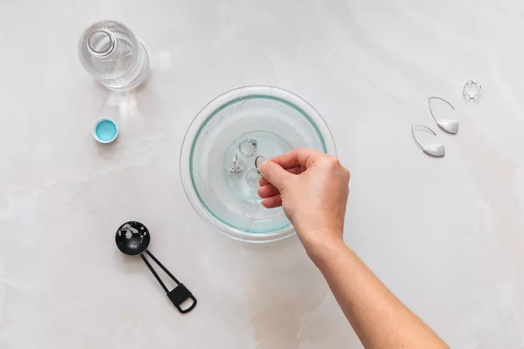 Rubbing Alcohol Surgical Spirit 99.9% Isopropyl IPA Disinfecting, Cleaning & Degreasing 500ml Lab Grade